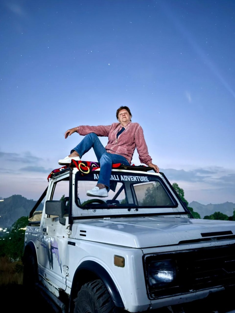 Jeep Terbuka 4x4 Twilight Solo